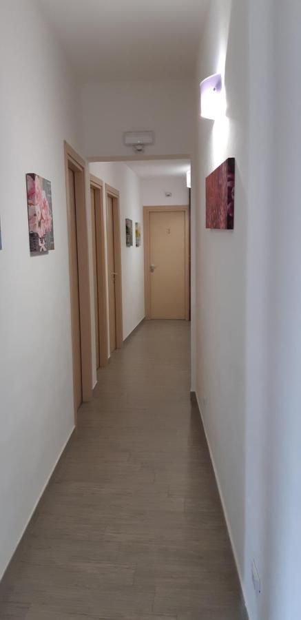 Airport Home & Bringo Car Rental Carini Zewnętrze zdjęcie